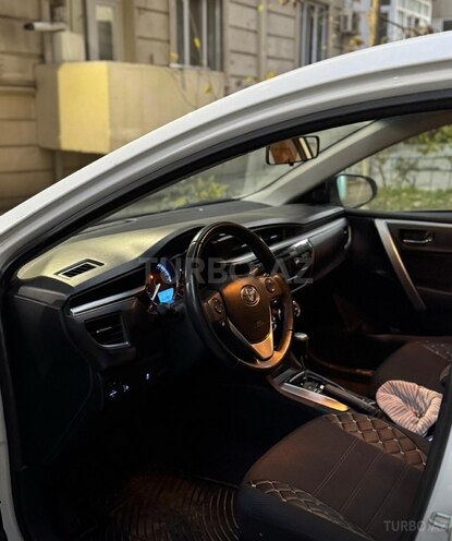 Toyota Corolla 2014, 125,000 km - 1.6 л - Bakı