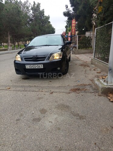 Toyota Corolla 2004, 470,000 km - 1.4 л - Bakı