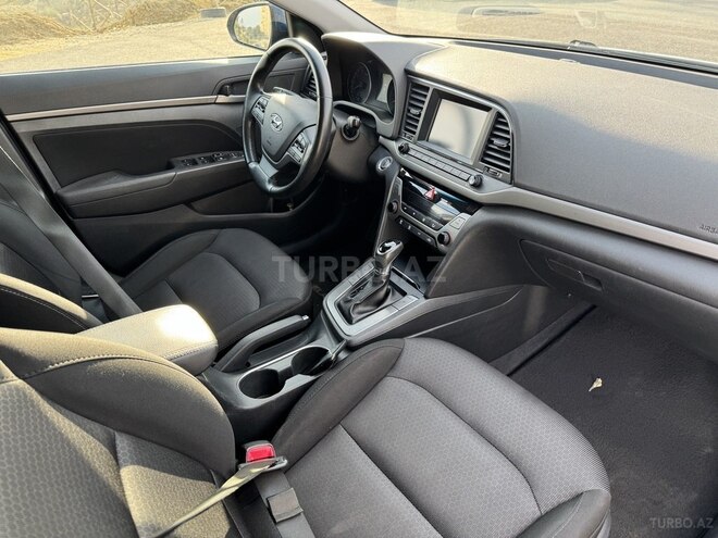 Hyundai Elantra 2017, 92,000 km - 2.0 l - Bakı
