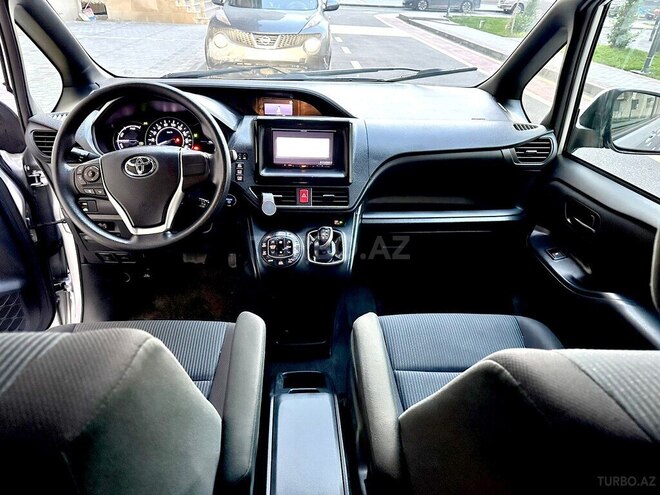 Toyota Noah 2018, 72,000 km - 1.8 l - Bakı