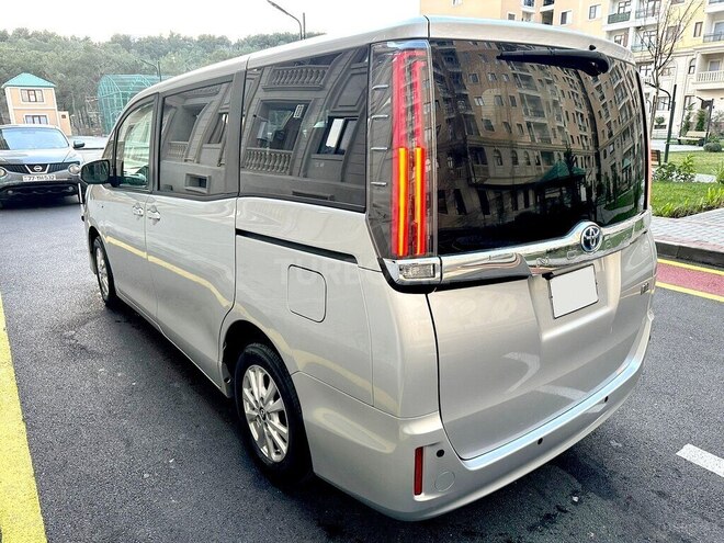 Toyota Noah 2018, 72,000 km - 1.8 l - Bakı