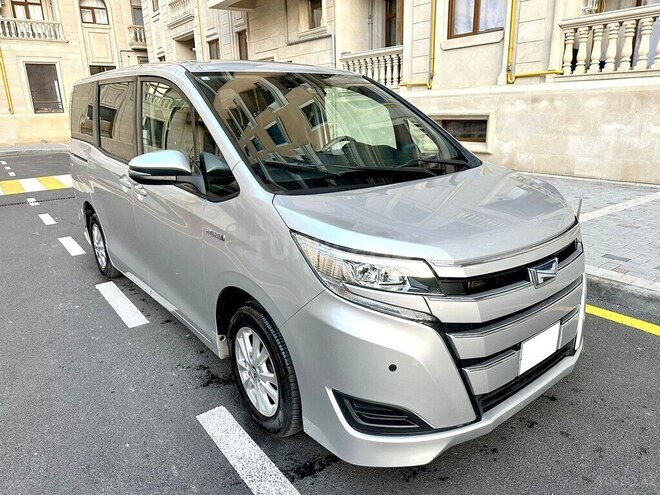 Toyota Noah 2018, 72,000 km - 1.8 l - Bakı