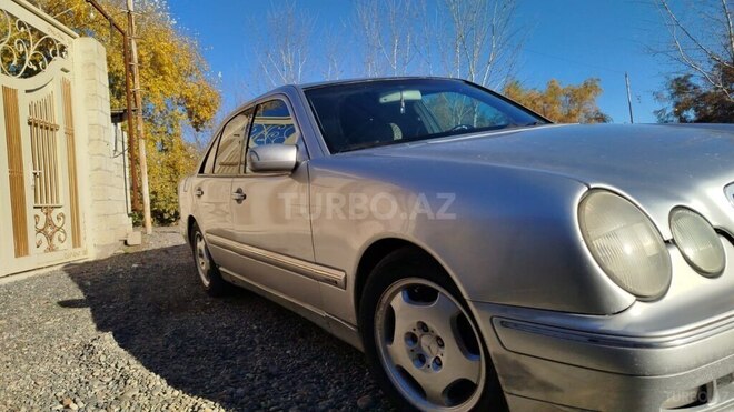 Mercedes E 220 d 1998, 568,800 km - 2.2 l - Sabirabad