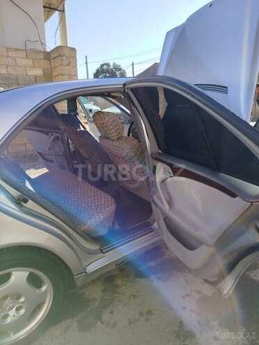 Mercedes E 220 d 1998, 568,800 km - 2.2 l - Sabirabad
