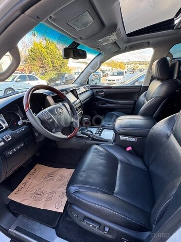 Lexus LX 570-9