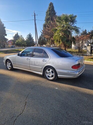 Mercedes E 320 2001, 325,000 km - 3.2 l - Lənkəran