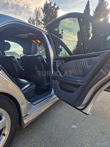 Mercedes E 320 2001, 325,000 km - 3.2 l - Lənkəran