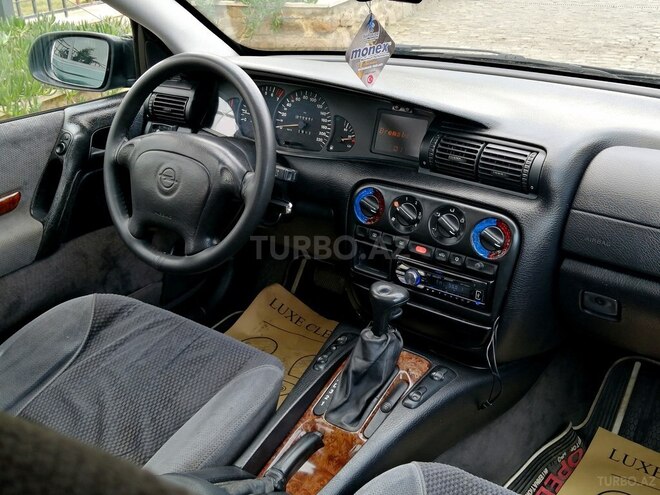 Opel Omega 1995, 321,000 km - 2.0 l - Bakı