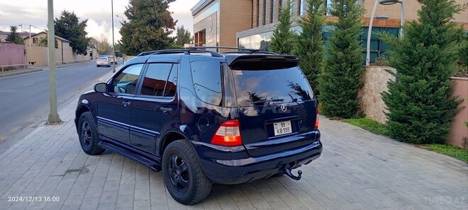 Mercedes ML 270 4MATIC 2003, 212,678 km - 2.7 л - Bakı