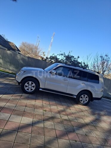 Mitsubishi Pajero 2008, 180,370 km - 3.0 л - Ucar