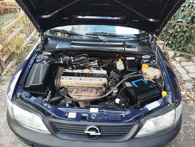 Opel Vectra 1997, 500,000 km - 1.8 l - Şəki
