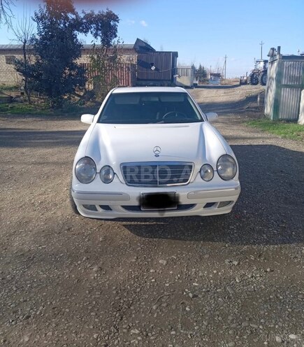 Mercedes E 240 2000, 150,000 km - 2.4 l - Ağcabədi