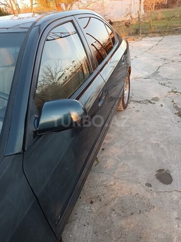 Hyundai Elantra 2001, 367,892 km - 2.0 l - Şirvan