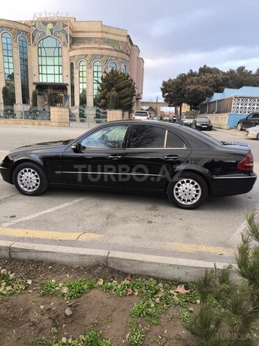 Mercedes E 270 2002, 246,000 km - 2.7 l - Bakı