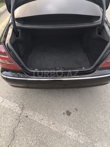 Mercedes E 270 2002, 246,000 km - 2.7 l - Bakı