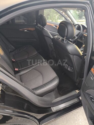 Mercedes E 270 2002, 246,000 km - 2.7 l - Bakı