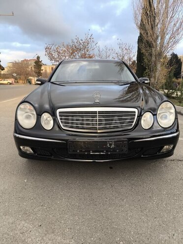 Mercedes E 270 2002, 246,000 km - 2.7 l - Bakı