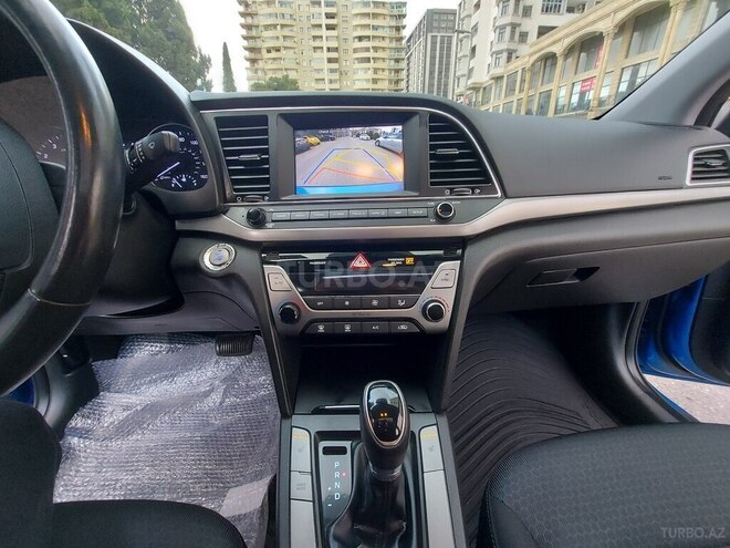 Hyundai Elantra 2017, 130,000 km - 2.0 л - Bakı