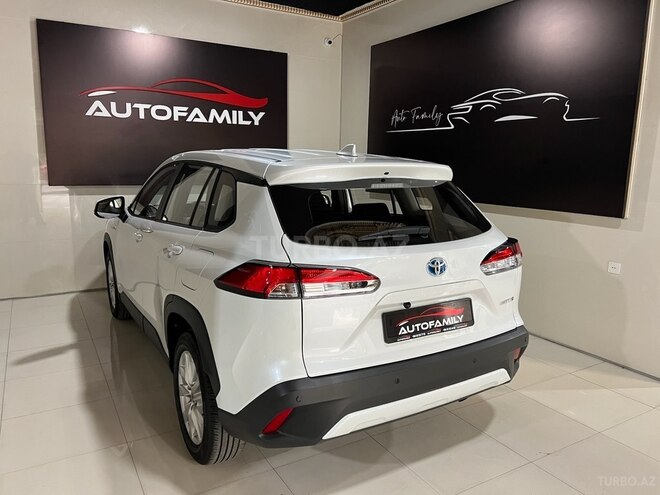Toyota Corolla Cross-4