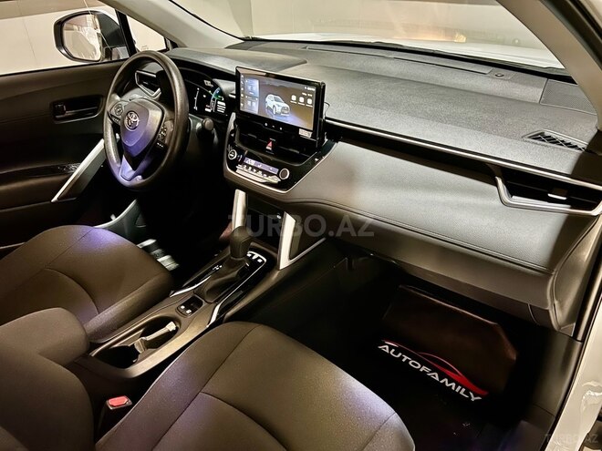 Toyota Corolla Cross-8