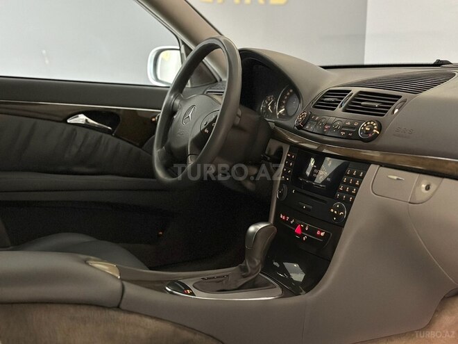 Mercedes E 270 2003, 328,000 km - 2.7 l - Bakı