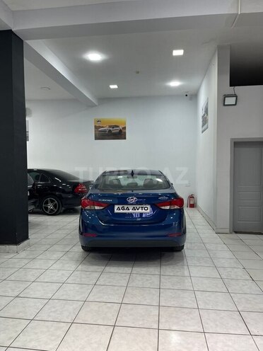 Hyundai Elantra-8