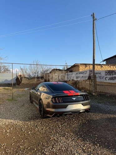 Ford Mustang 2015, 178,000 km - 2.3 l - Naxçıvan