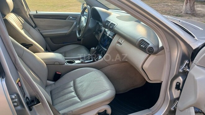 Mercedes C 240 2005, 267,700 km - 2.6 l - Şəki
