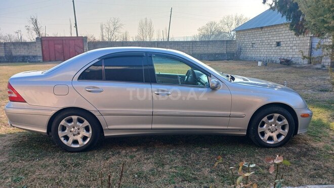 Mercedes C 240 2005, 267,700 km - 2.6 l - Şəki