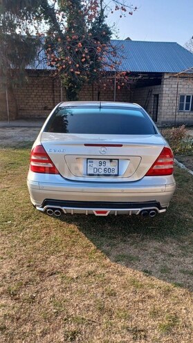 Mercedes C 240 2005, 267,700 km - 2.6 l - Şəki