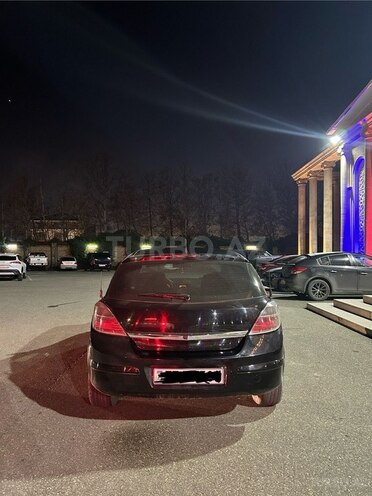 Opel Astra 2007, 260,000 km - 1.4 l - Bakı