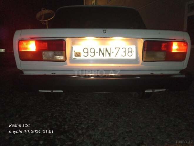 LADA (VAZ) 2107 1999, 100,000 km - 1.6 л - Salyan