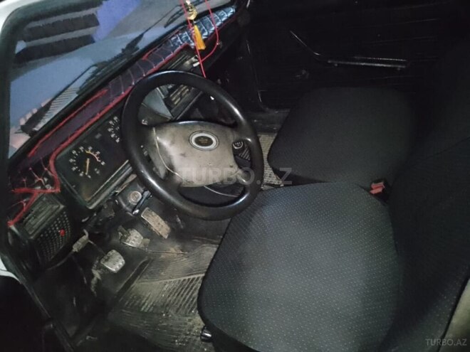 LADA (VAZ) 2107 1999, 100,000 km - 1.6 л - Salyan