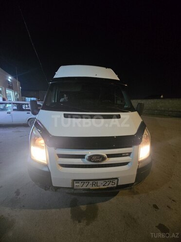 Ford Transit-1