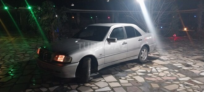 Mercedes C 180 1997, 307,000 km - 2.0 л - Salyan