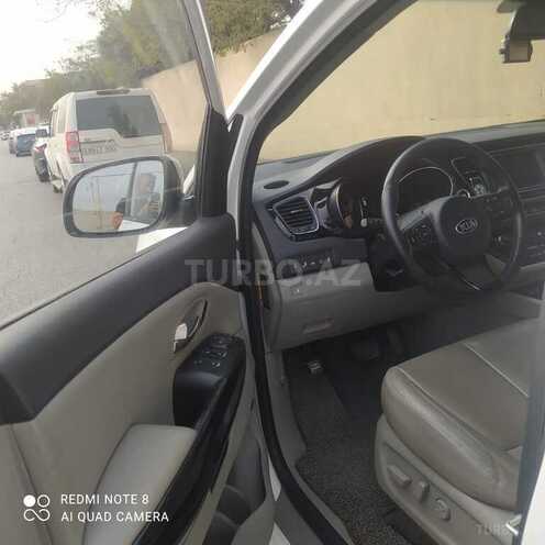 Kia Carnival 2015, 212,000 km - 2.2 l - Bakı