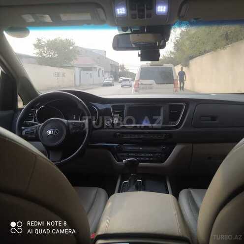 Kia Carnival 2015, 212,000 km - 2.2 l - Bakı