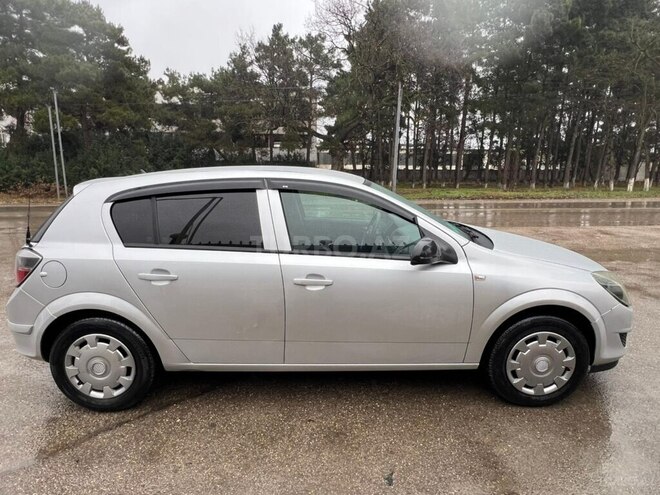 Opel Astra 2009, 27,000 km - 1.4 l - Xaçmaz