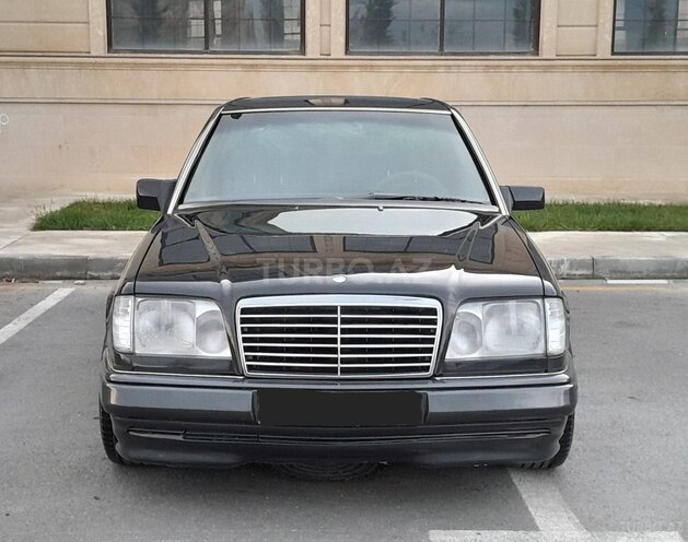 Mercedes E 220 1994, 335,432 km - 2.2 л - Sumqayıt