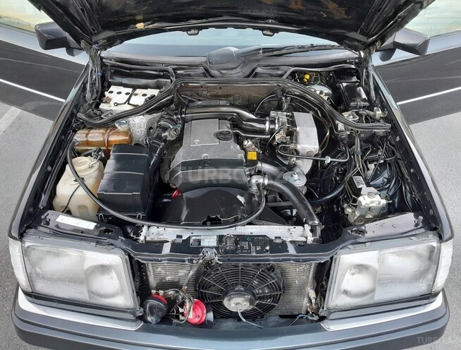 Mercedes E 220 1994, 335,432 km - 2.2 л - Sumqayıt