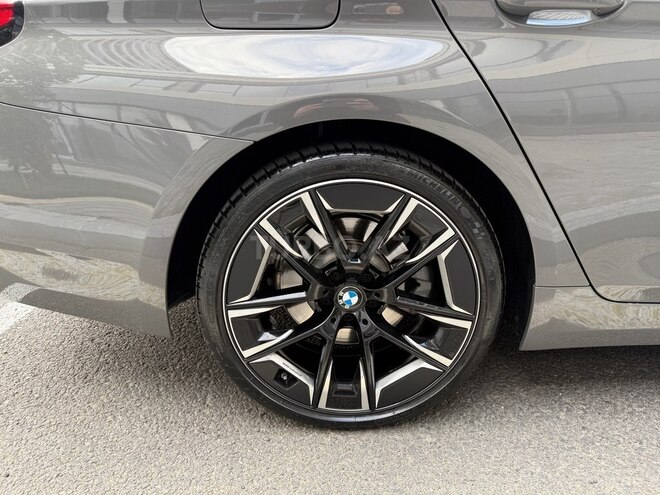 BMW 520-8