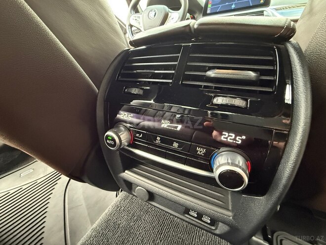 BMW 520-17