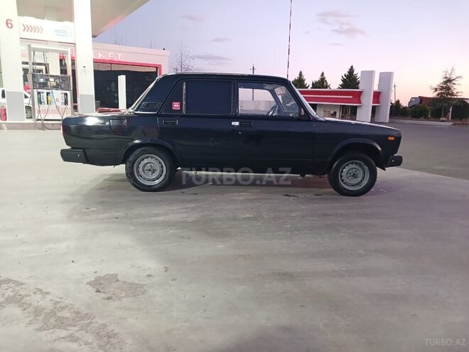 LADA (VAZ) 2107 1995, 700,000 km - 1.6 л - 