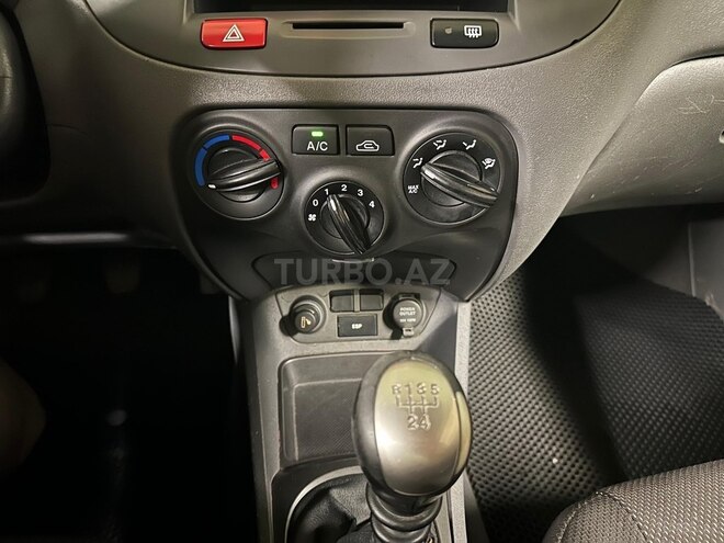 Kia Rio 2006, 270,000 km - 1.4 l - Gəncə