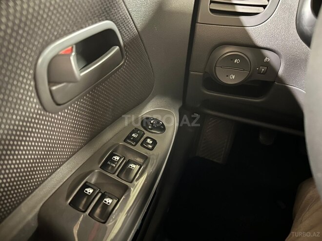 Kia Rio 2006, 270,000 km - 1.4 l - Gəncə