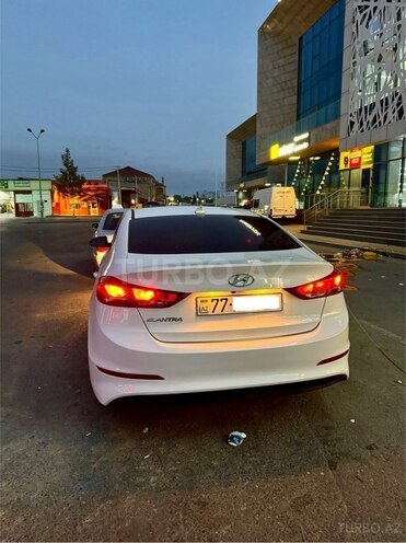 Hyundai Elantra 2018, 63,000 km - 2.0 l - Bakı