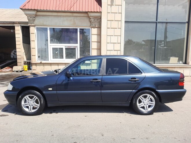 Mercedes C 200 1999, 232,000 km - 2.0 l - Ağcabədi