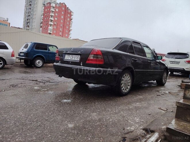 Mercedes C 220 1995, 357,414 km - 2.2 л - Bakı
