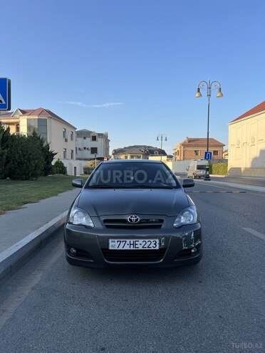 Toyota Corolla 2004, 240,000 km - 1.4 l - Bakı