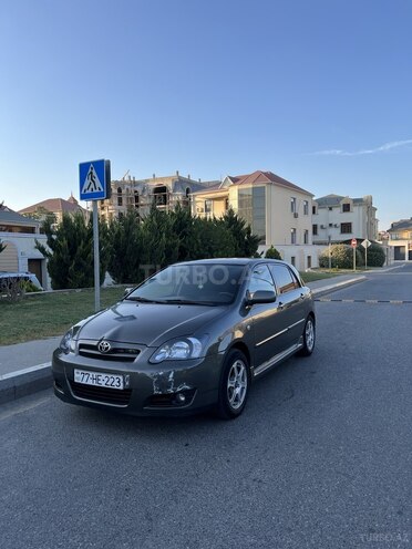Toyota Corolla 2004, 240,000 km - 1.4 l - Bakı